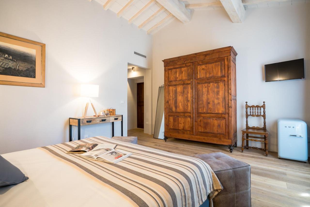 Dimora Delle Muse Bed & Breakfast Montalcino Bagian luar foto