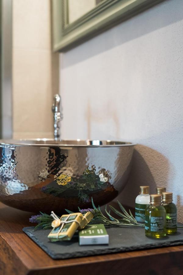 Dimora Delle Muse Bed & Breakfast Montalcino Bagian luar foto